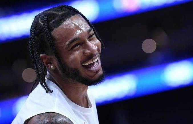 伊森：狄龙告诉我不要纠结某个回合 我喜欢乌度卡严格的执教风格