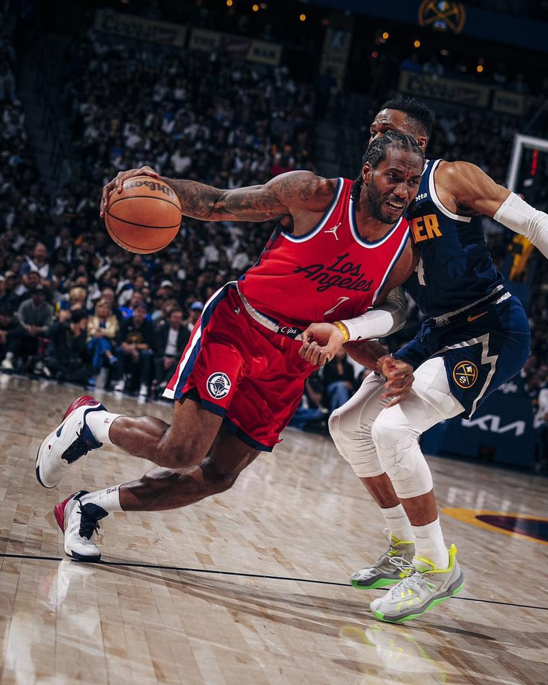 莱昂纳德：现在的NBA基本就是拼进攻篮板和转换进攻