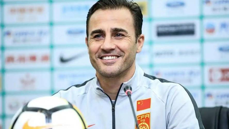 带队征战世界杯!官方:52岁卡纳瓦罗出任乌兹别克斯坦主帅