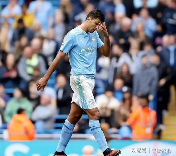 巅峰难再😔瓜帅：已经让罗德里每场只踢60分钟，但这招也不管用