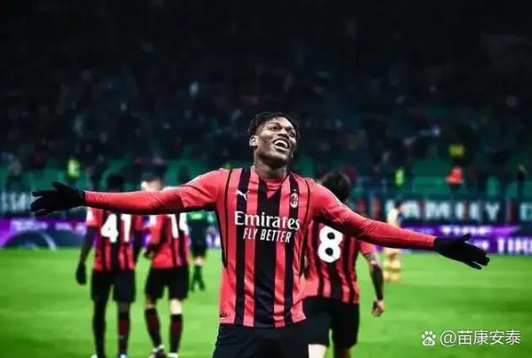 得努力了!米体:阿莱格里在更衣室公开批评莱奥,要他端正态度