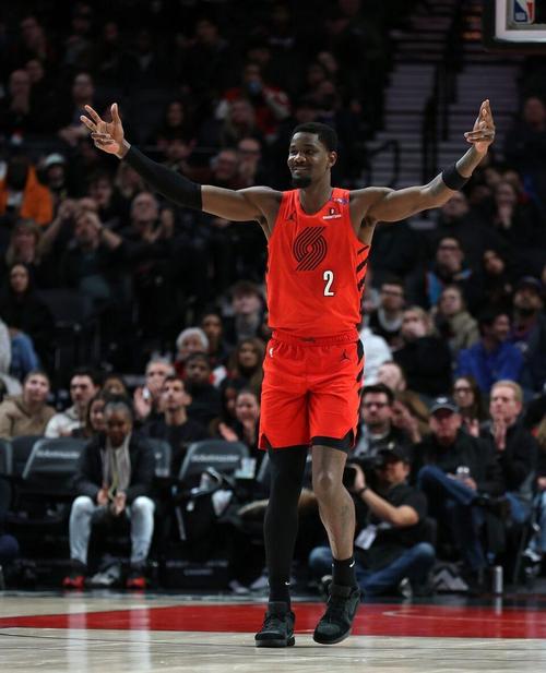 比卢普斯：在NBA28年我经历了风风雨雨 希望球迷对我们有点耐心