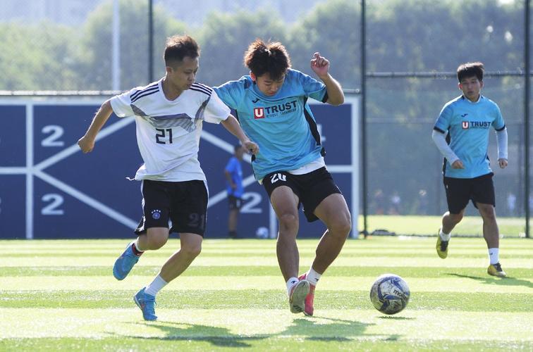 世体：人们重新开始追求草根足球的乐趣，回归纯粹的足球运动本身