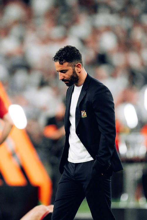 欧文：曼联应该像阿森纳一样相信过程，尽管阿莫林战绩确实不太好