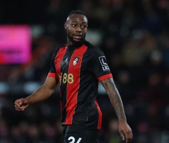 如今7500万!塞梅尼奥曾屡遭阿森纳等伦敦球队拒绝,一度放弃足球