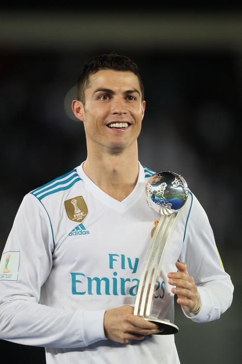 国家队历史射手榜:C罗141球居首,梅西114球第二,莱万87球第7