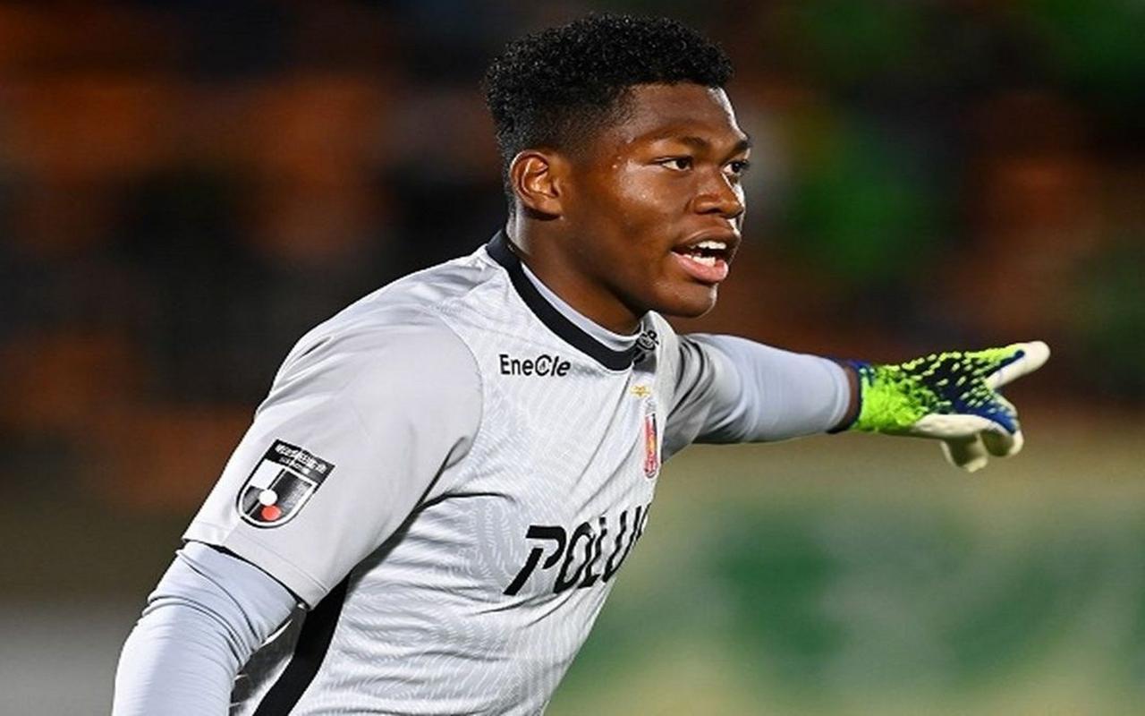 铃木彩艳：长传创造进攻机会是我强项 门将持球并冷静处理很重要