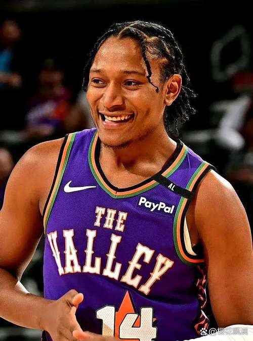 队记：快船将把小泰泰-华盛顿签回来 并裁掉普拉基达斯