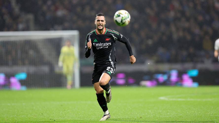 梅里诺本场比赛数据：2进球5关键传球+造点，评分10.0全场最高