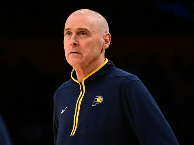 文班25分钟内砍27+11 卡莱尔：很高兴一个赛季里只须碰他两次