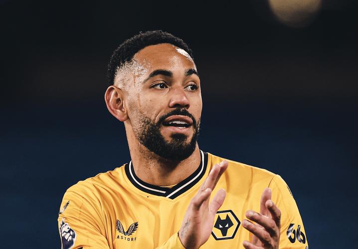 阿斯：左右边后卫在夏窗平均转会费最高三席中占两席，仅次于边锋