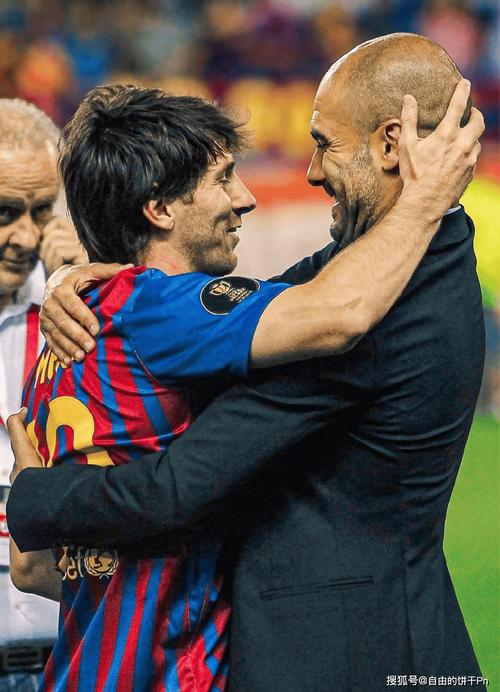 德容：虽然我没看过克鲁伊夫比赛，但我认为梅西绝对是历史最佳
