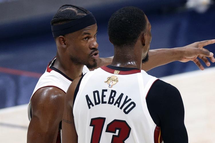 热火官方：球队裁掉阿丘瓦、贝兹-姆本、戴恩-丹贾和伊桑-汤普森