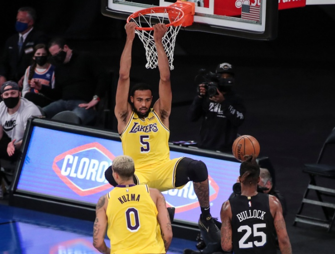 天空：纽卡激活波普合同延长条款，续约至2027年