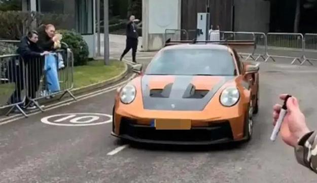 太阳报：哈兰德新添25万镑兰博基尼，收藏了布加迪、库里南等豪车