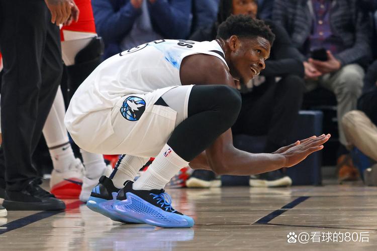 没什么防守压力！森林狼首节28中16&三分14中7 轰下40分