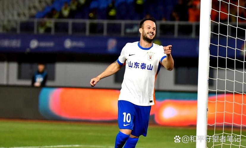 体坛：最近两家中超球队与瓦科接触，但尚未谈妥薪资条件