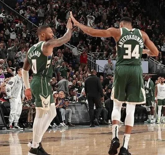 顶级鸡汤！里弗斯：我们绝不会让某一个人输掉比赛 那就是特纳