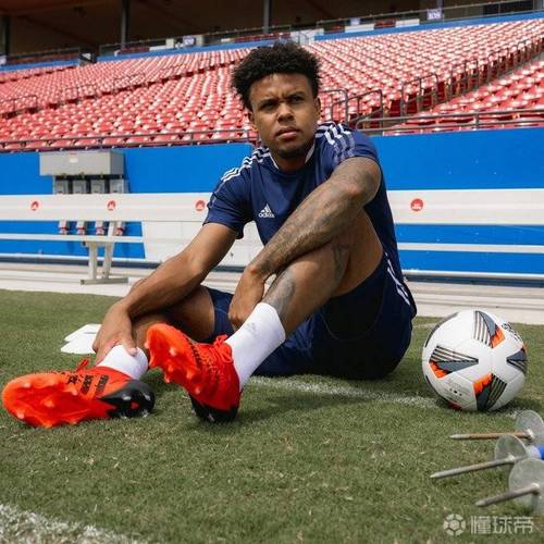 麦肯尼：我们表现有所进步但遗憾没拿到3分 新教练带来了新思路