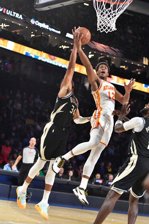 连续第四场作壁上观！雄鹿官方：字母哥将继续缺战热火