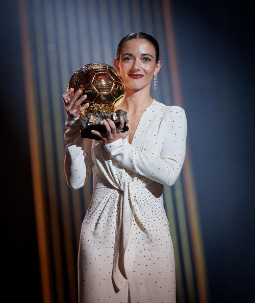 邦马蒂：对我来说佩德里是顶级球员，他在各种奖项被低估得太多了