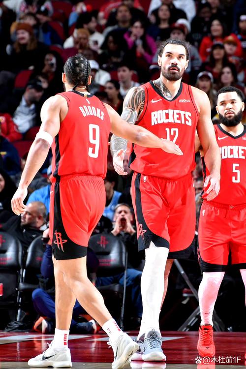 近10战攻防:雷霆防守独一档 火箭净效率第2&进攻第5 快船防守倒数