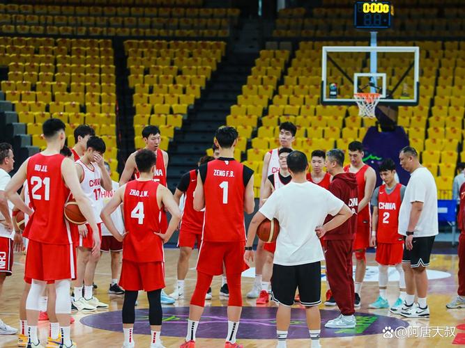 深圳男篮官拍日！全员喜剧人上线